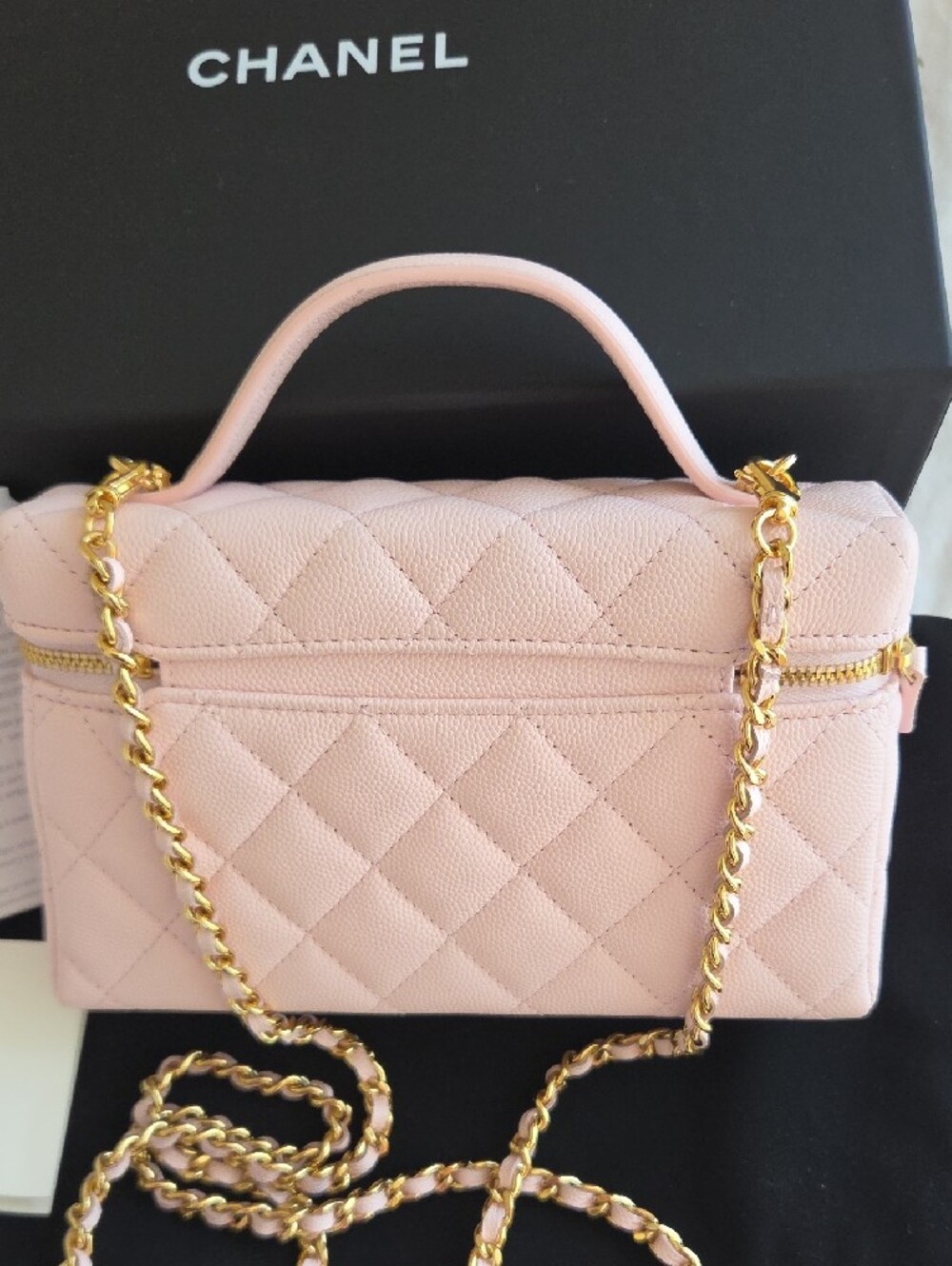 Chanel Caviar Vanity Bag - Picture 3 of 9